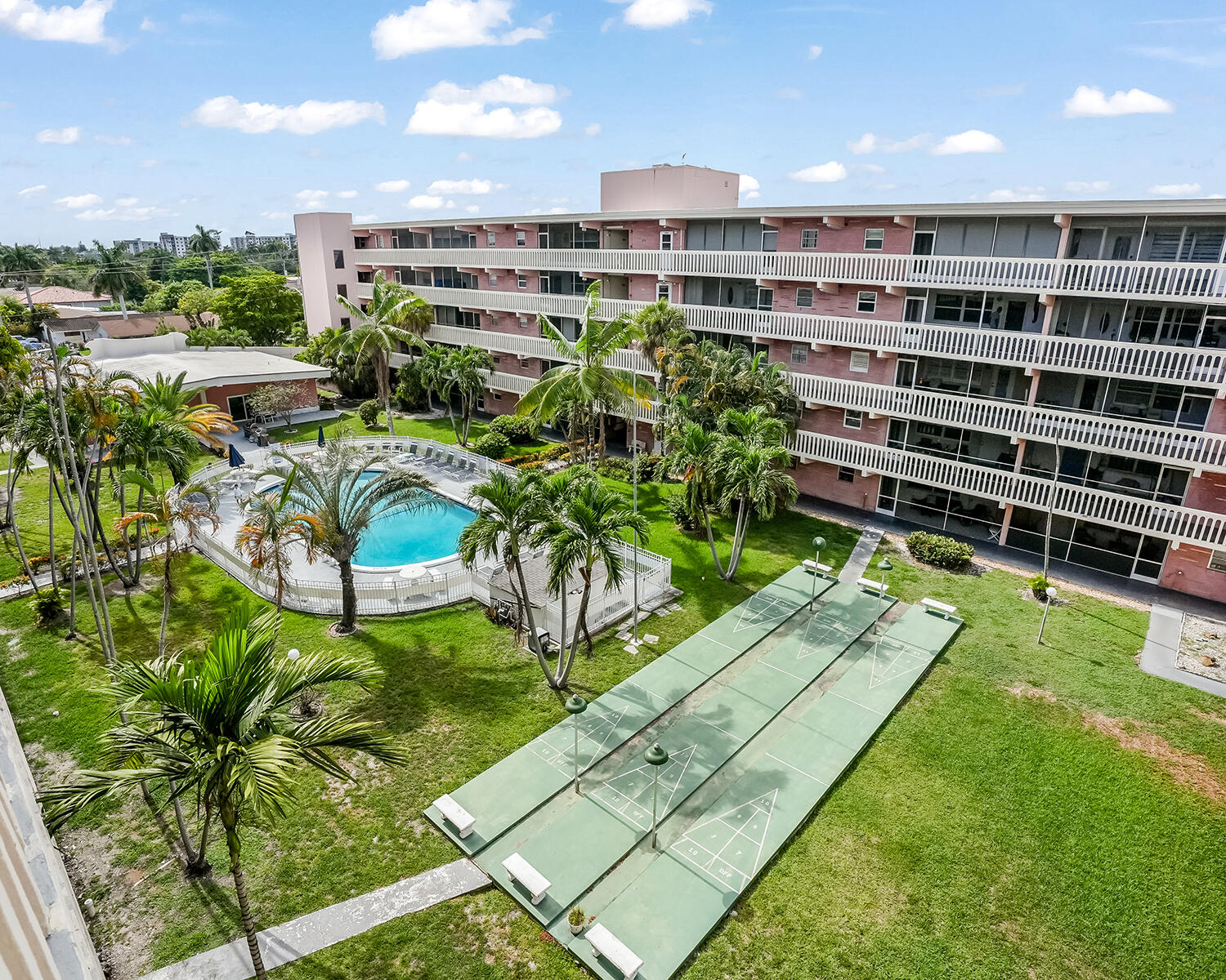 180 NE 12th Avenue # 15E, Hallandale Beach FL 33009