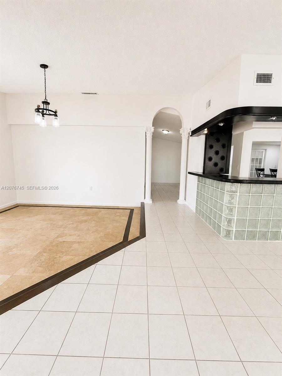 3011 SW 117th Ave — Photo 4
