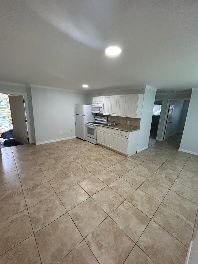 1119 NW 6TH Avenue # 4, Pompano Beach FL 33060