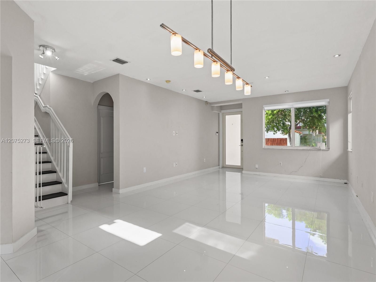 15392 SW 25th Ter — Photo 5