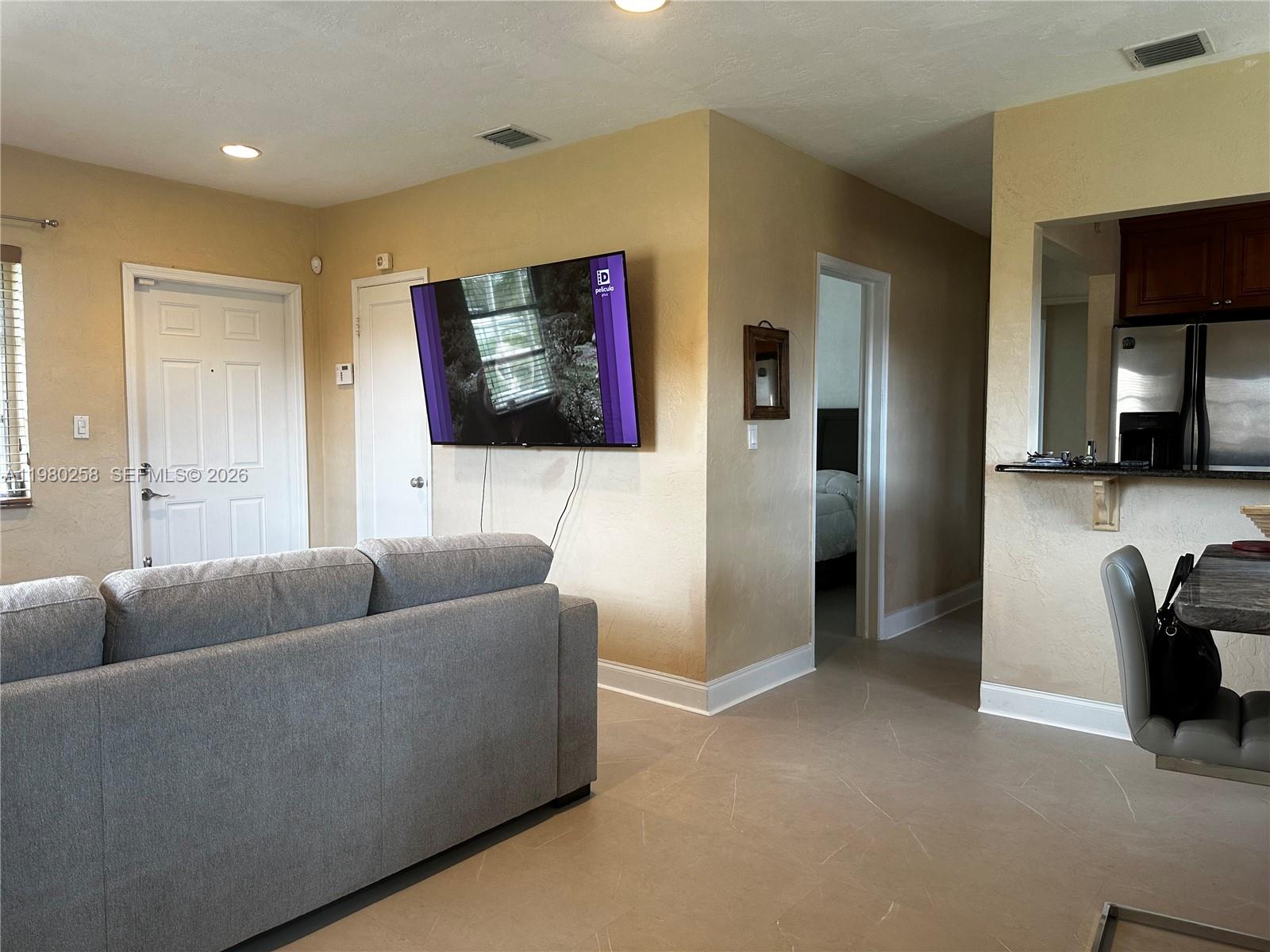 7540 SW 37th St — Photo 5