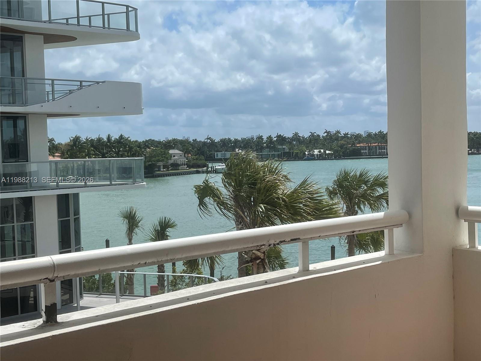 6820 Indian Creek Dr # 3B, Miami Beach FL 33141