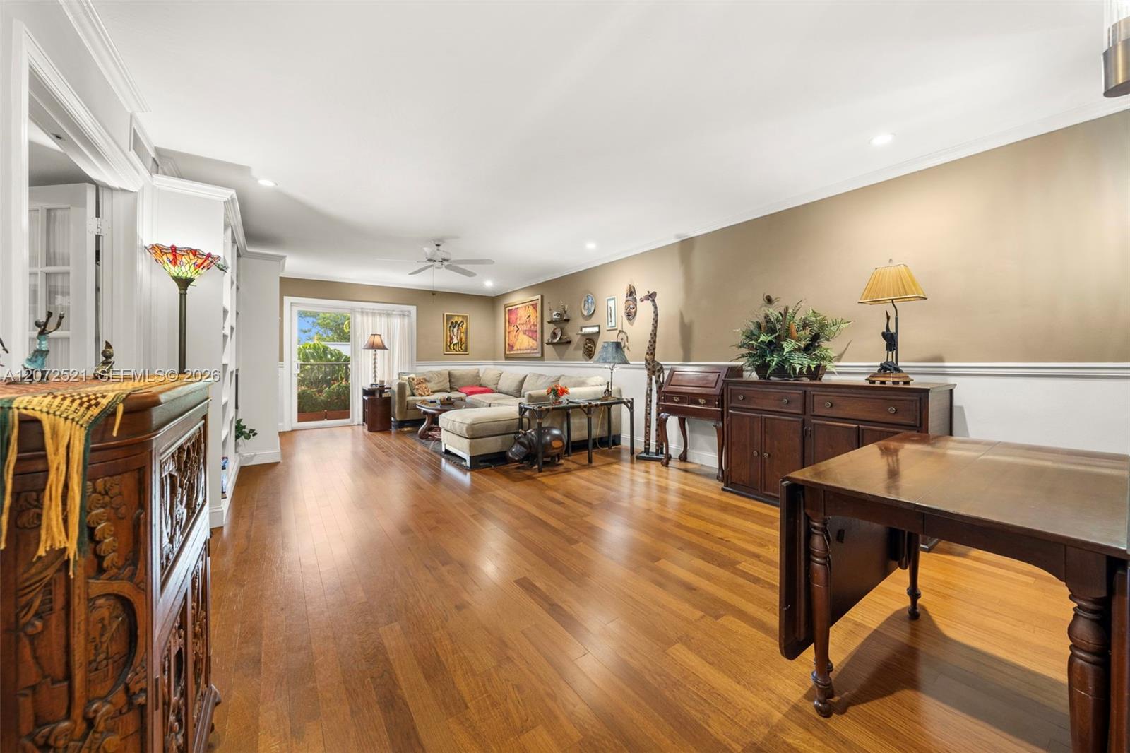 6815 Edgewater Dr # 202, Coral Gables FL 33133
