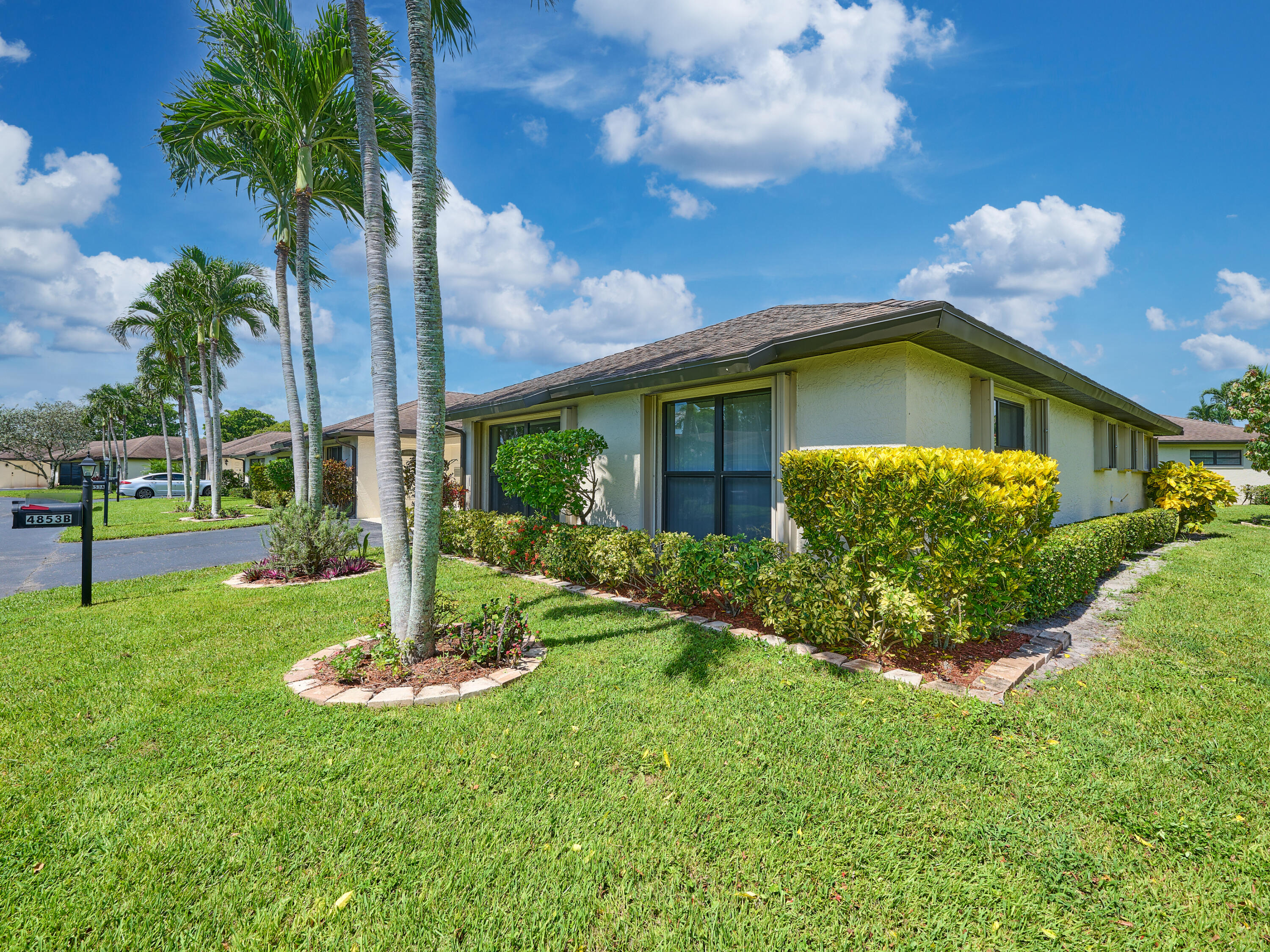 4853 Equestrian Circle # B — Photo 5