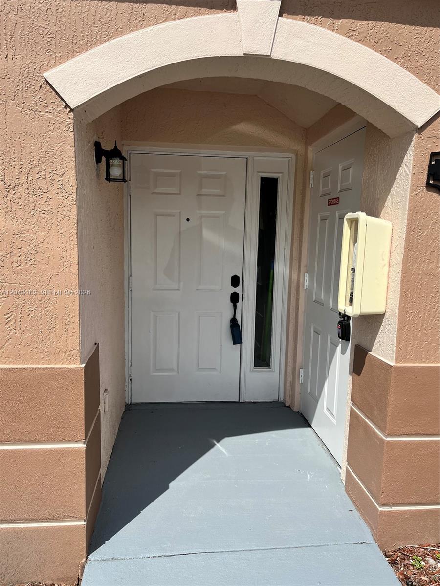 1261 SE 27th St # 104, Homestead FL 33035