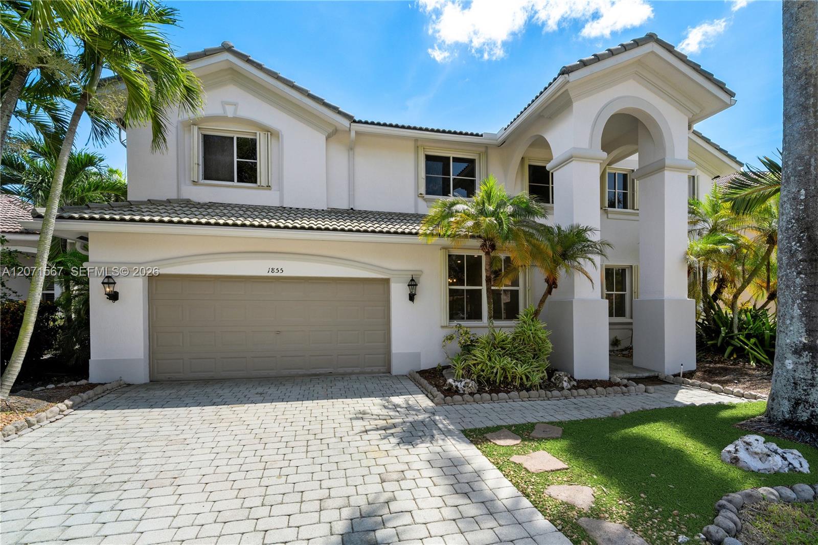 1855 Hidden Trail Ln, Weston FL 33327