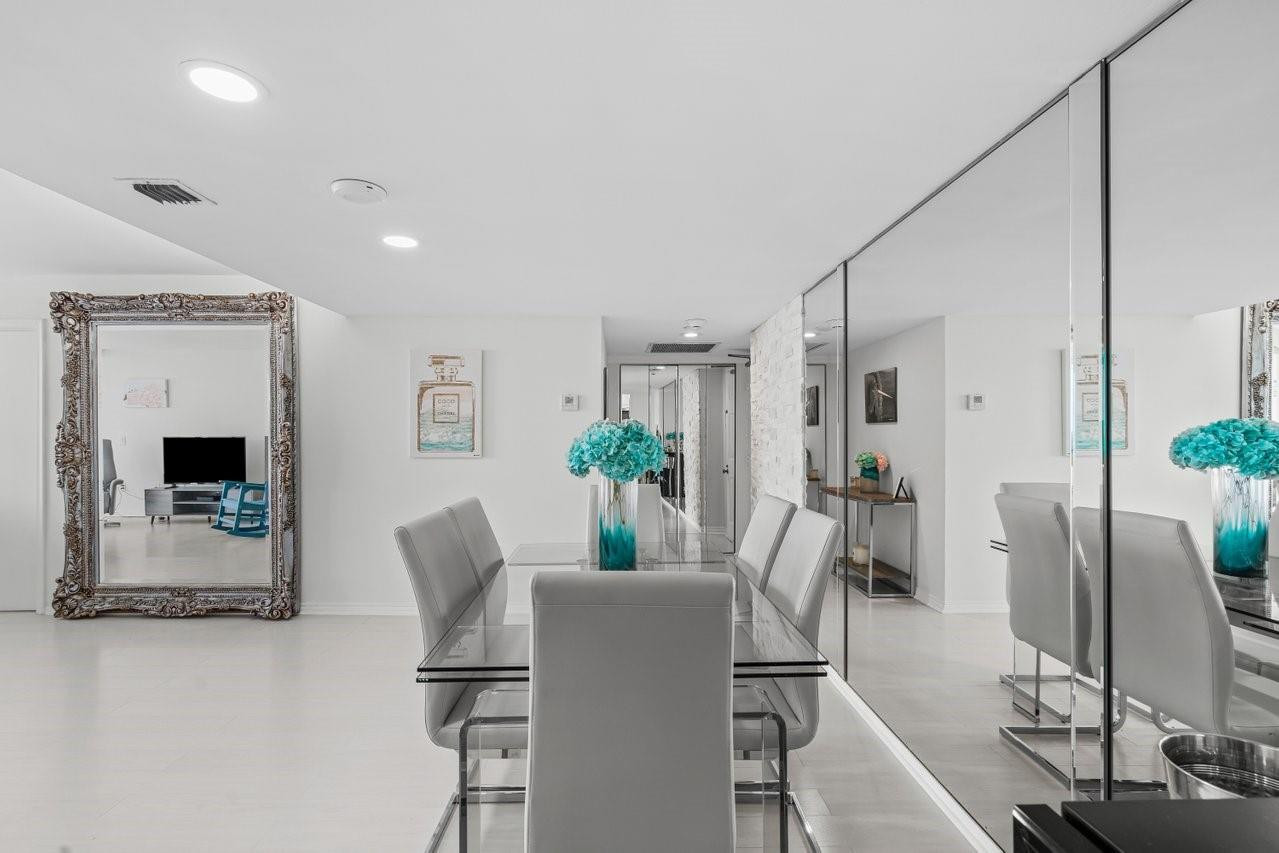 5600 N Flagler Drive # 2004, West Palm Beach FL 33407