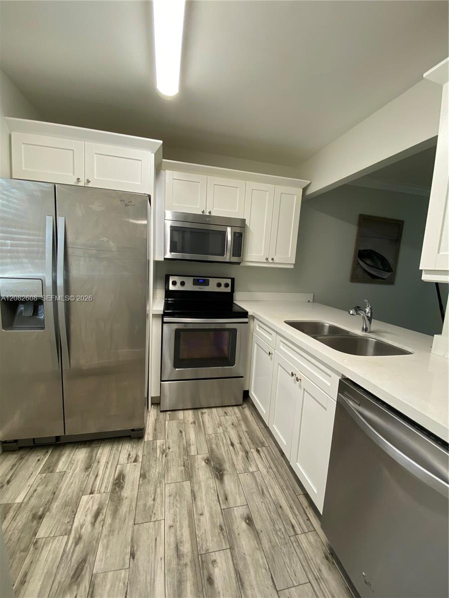 5181 W Oakland Park Blvd # 112 — Photo 2