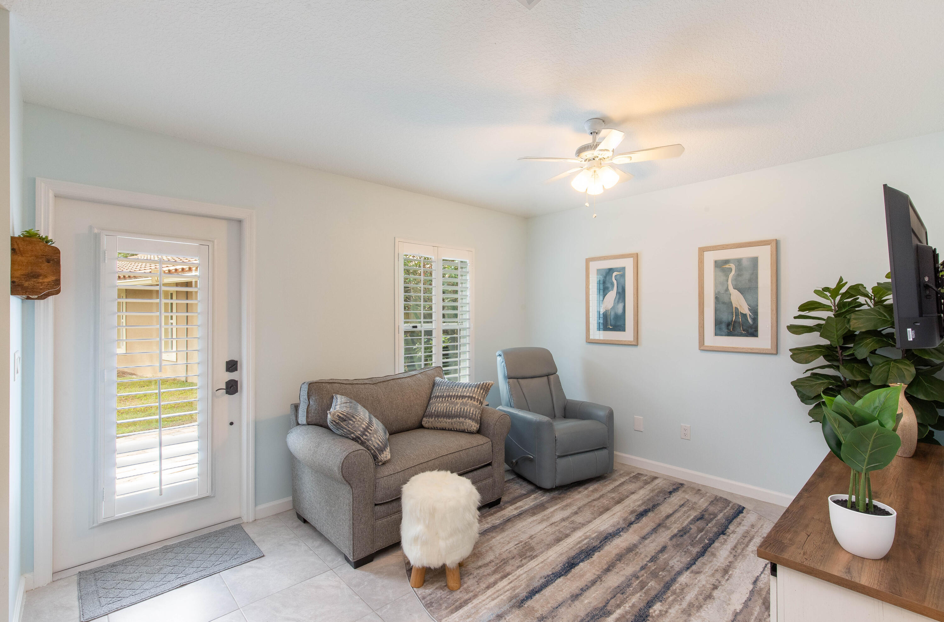 352 WINDOW ROCK Drive — Photo 4