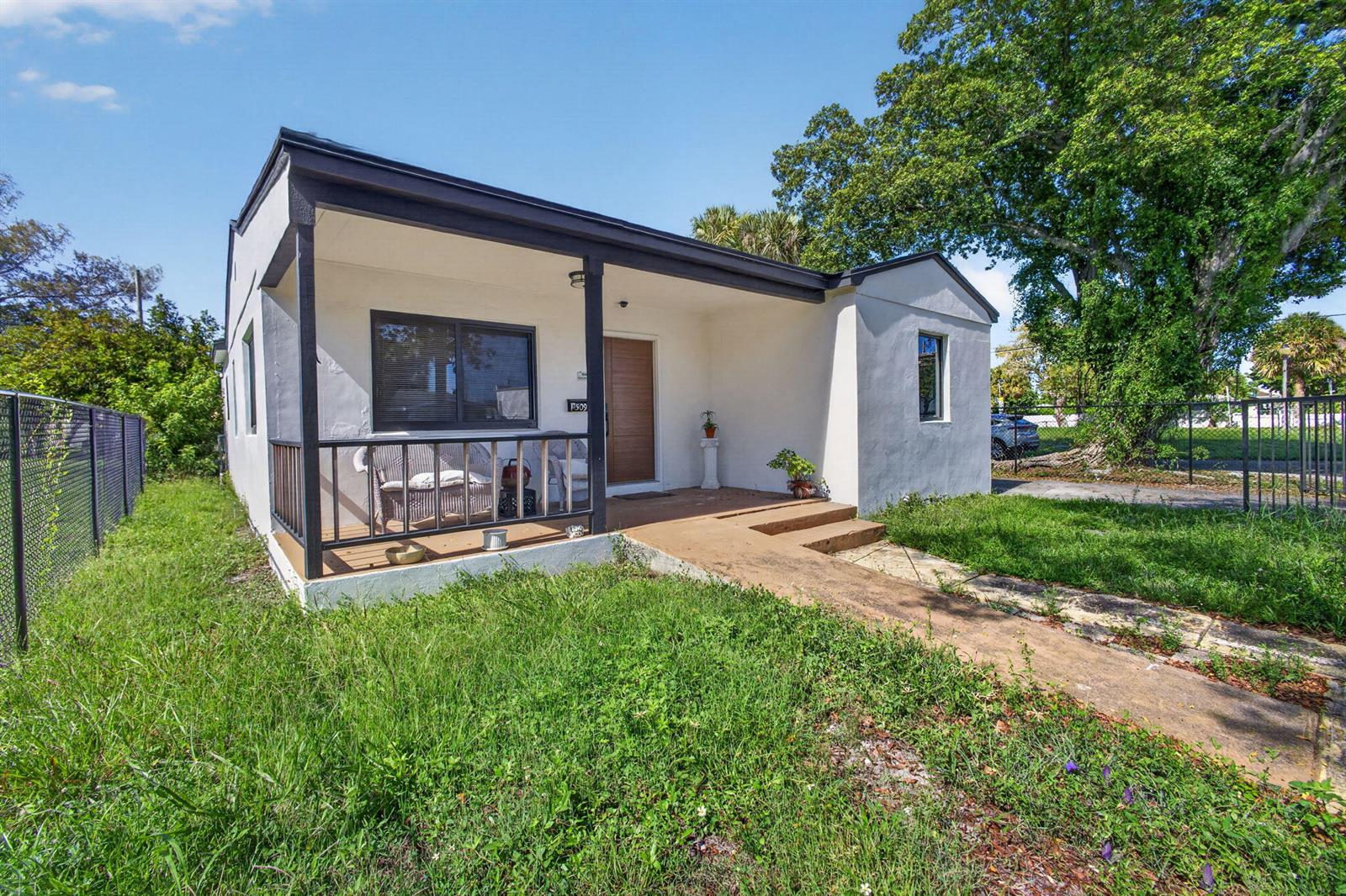 14-web-or-mls-5D1A0309