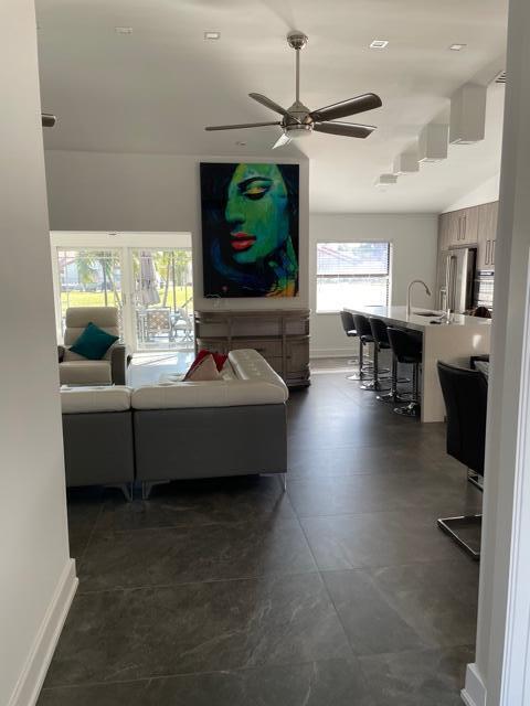 10 COLUMBIA Court — Photo 4
