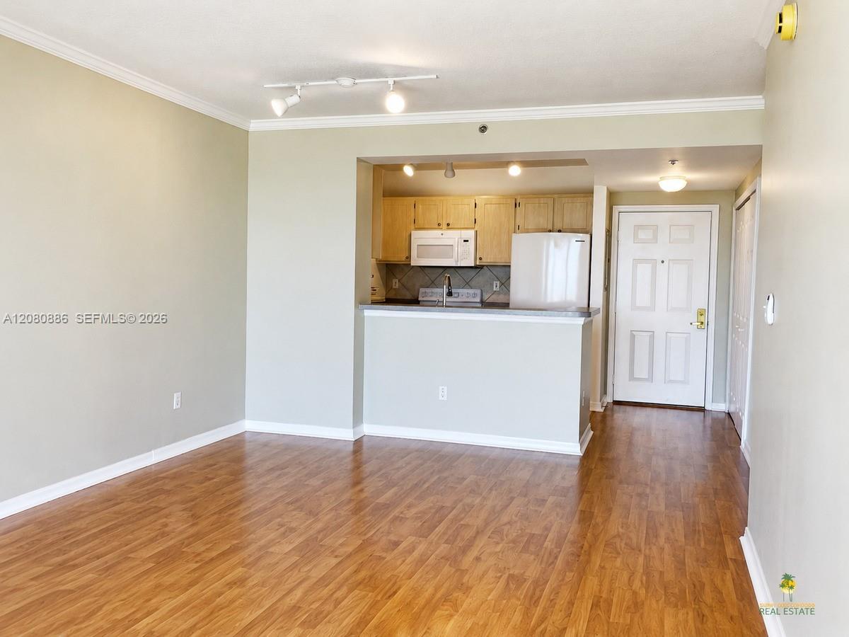 2665 SW 37th Ave # 1111 — Photo 5