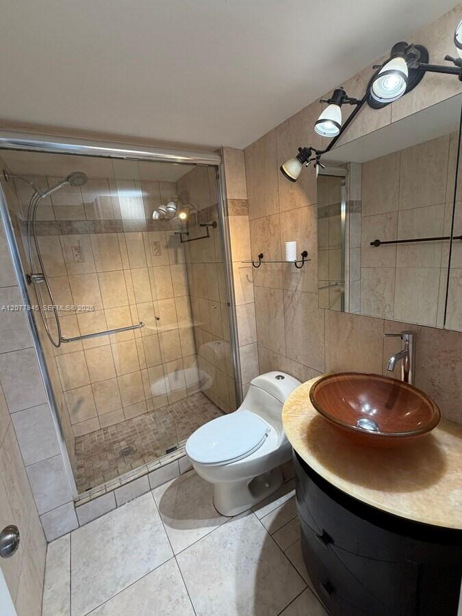 2851 NE 183rd St # 1507E — Photo 3