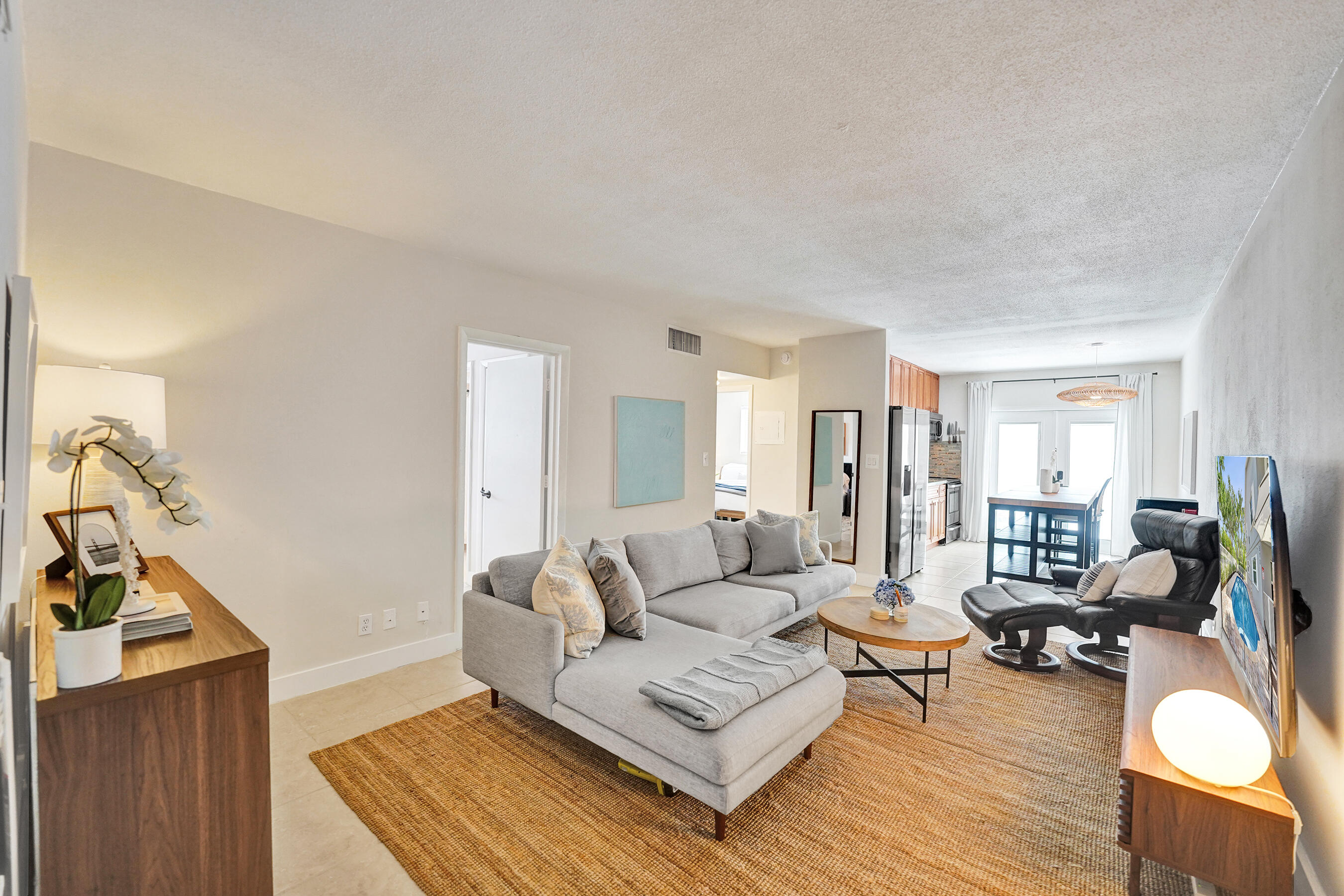 510 NE 17th Avenue # 103 — Photo 3
