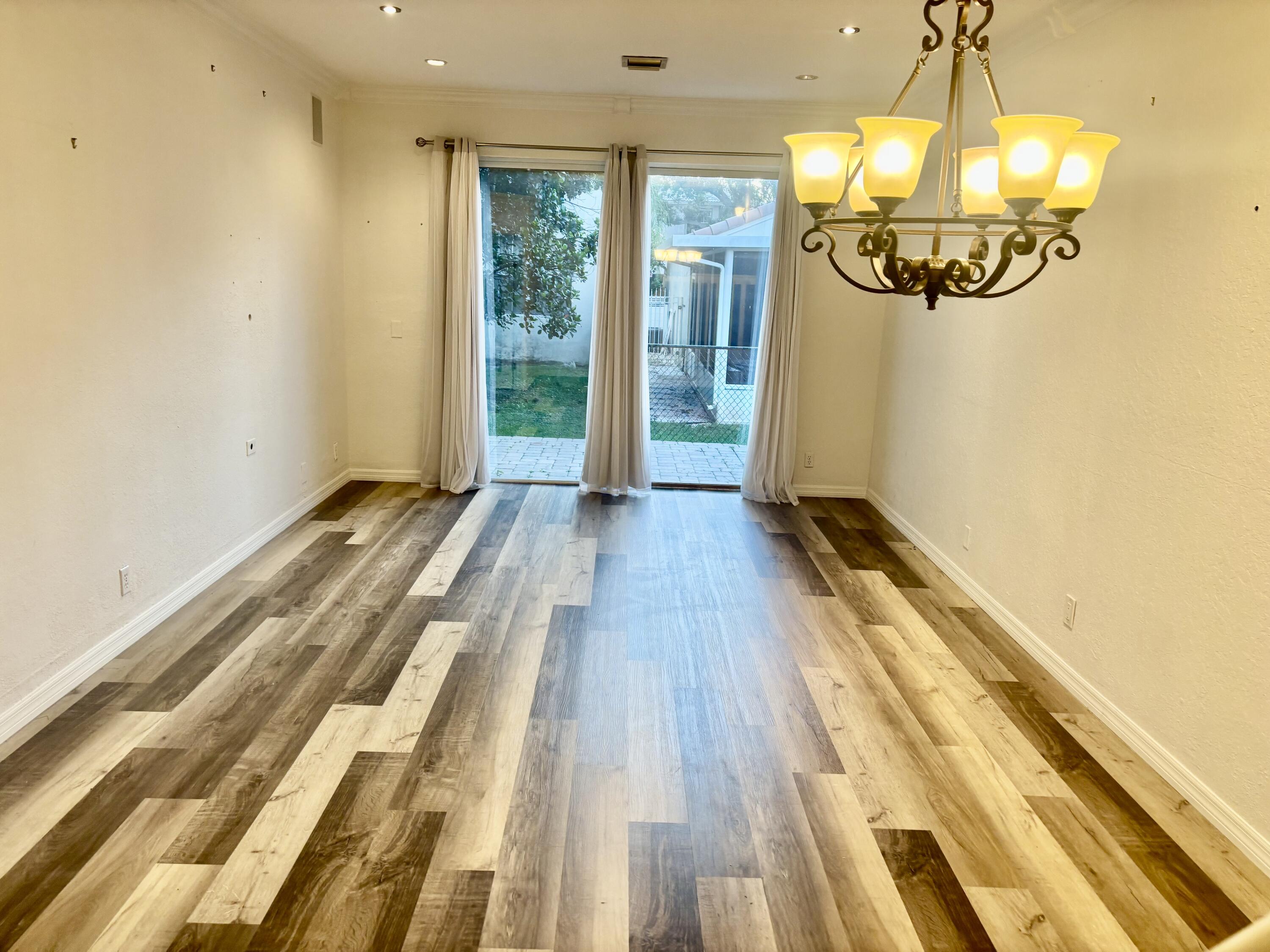 5207 Eagle Cay Place — Photo 3