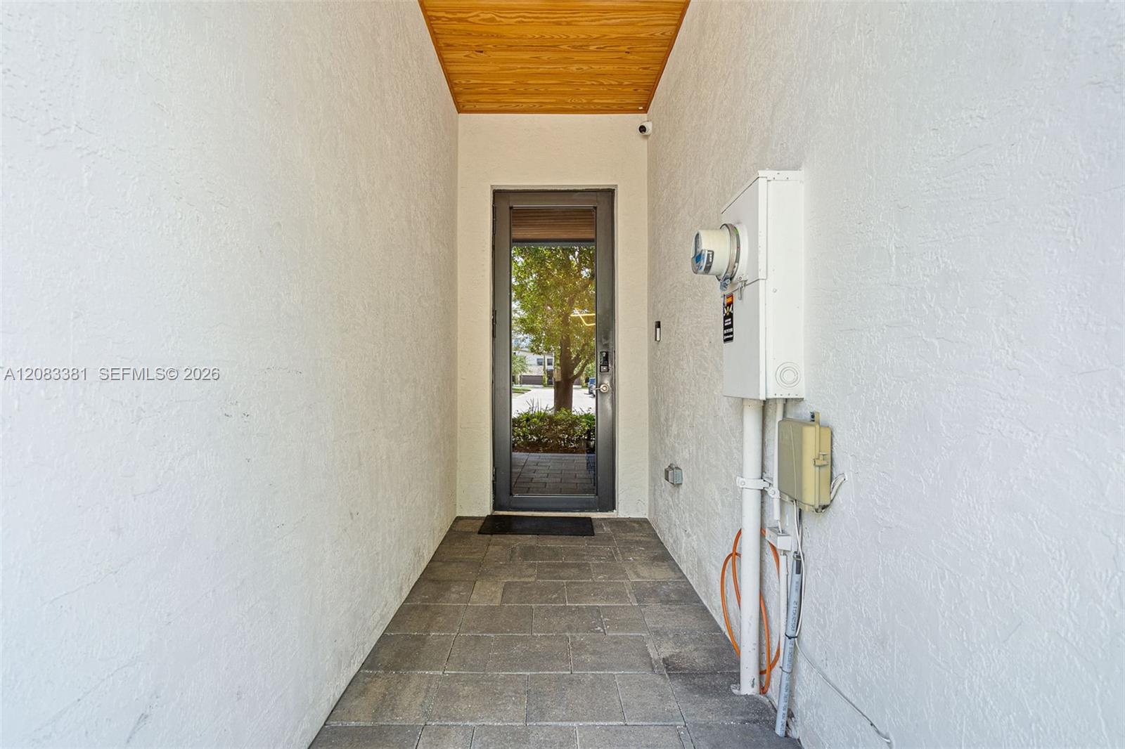7923 NW 104th Ct — Photo 3