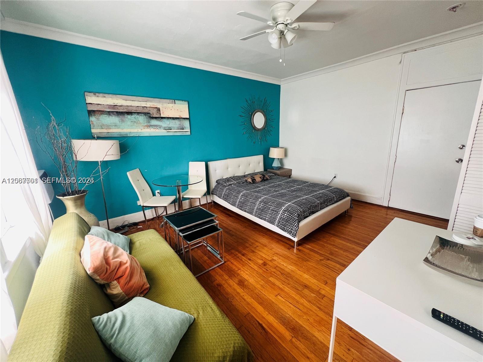 1611 Michigan Ave # 24 — Photo 3