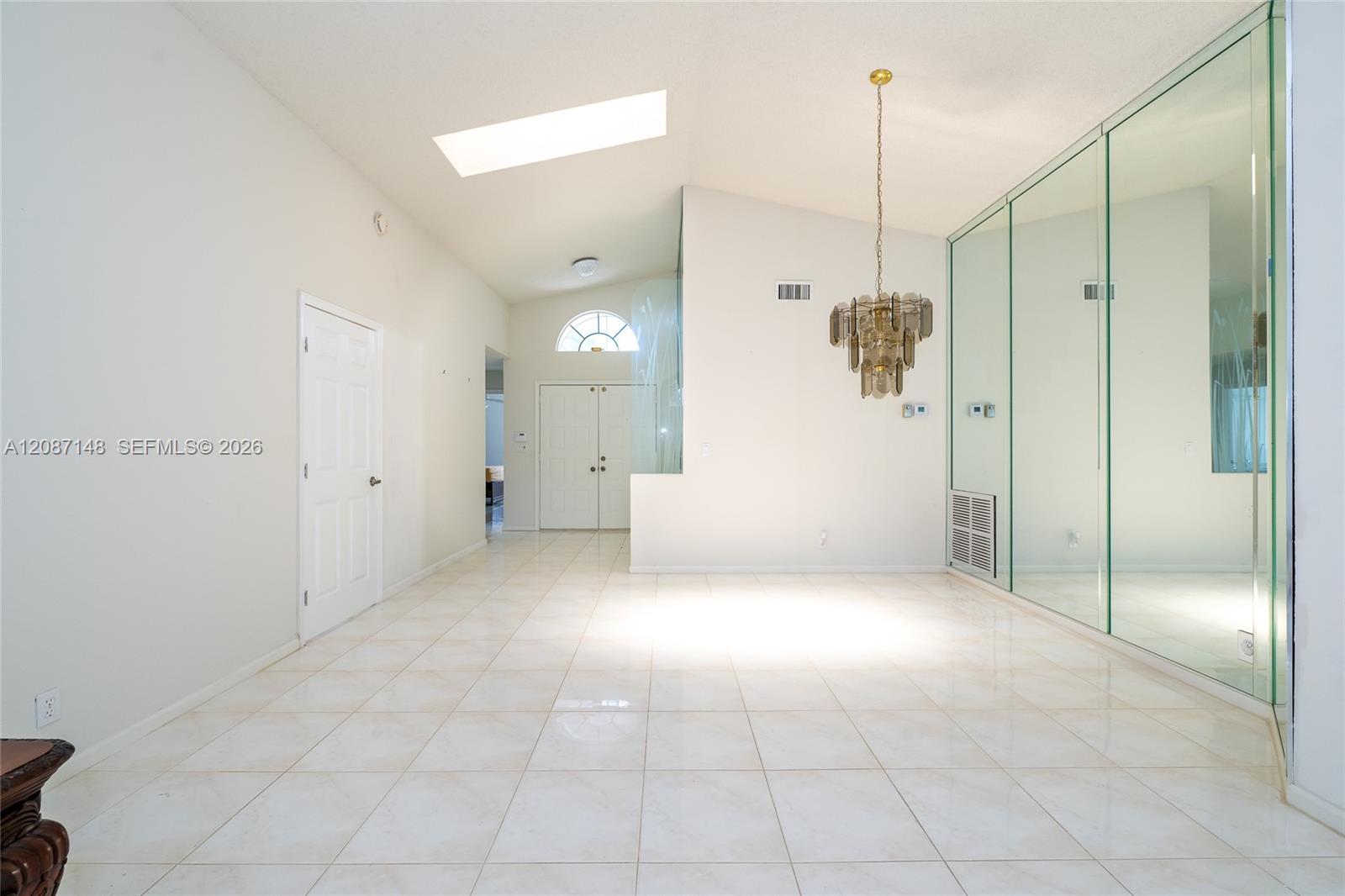 9706 Harbour Lake Cir — Photo 4