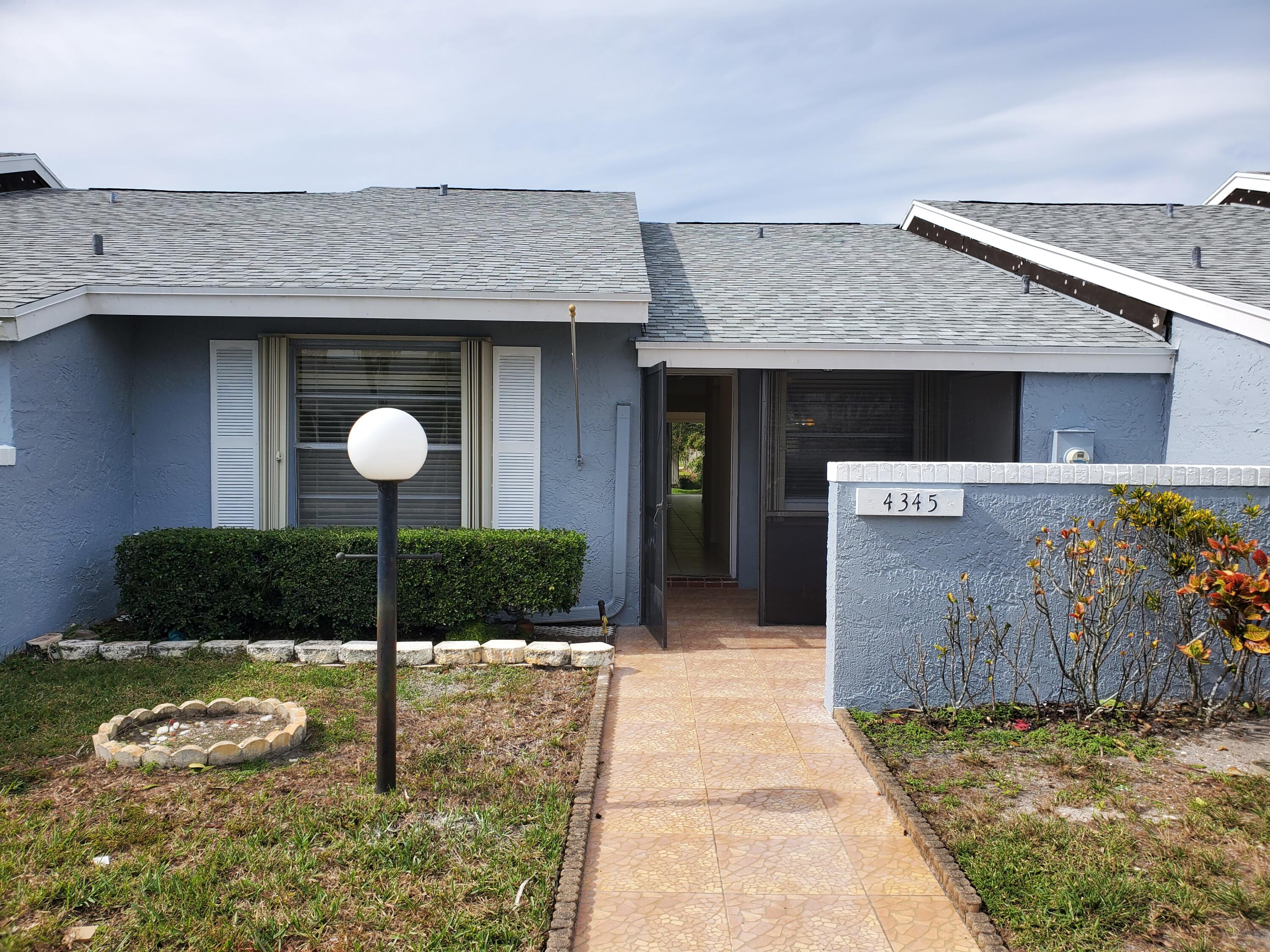 4345 Lucerne Villas Lane, Lake Worth FL 33467