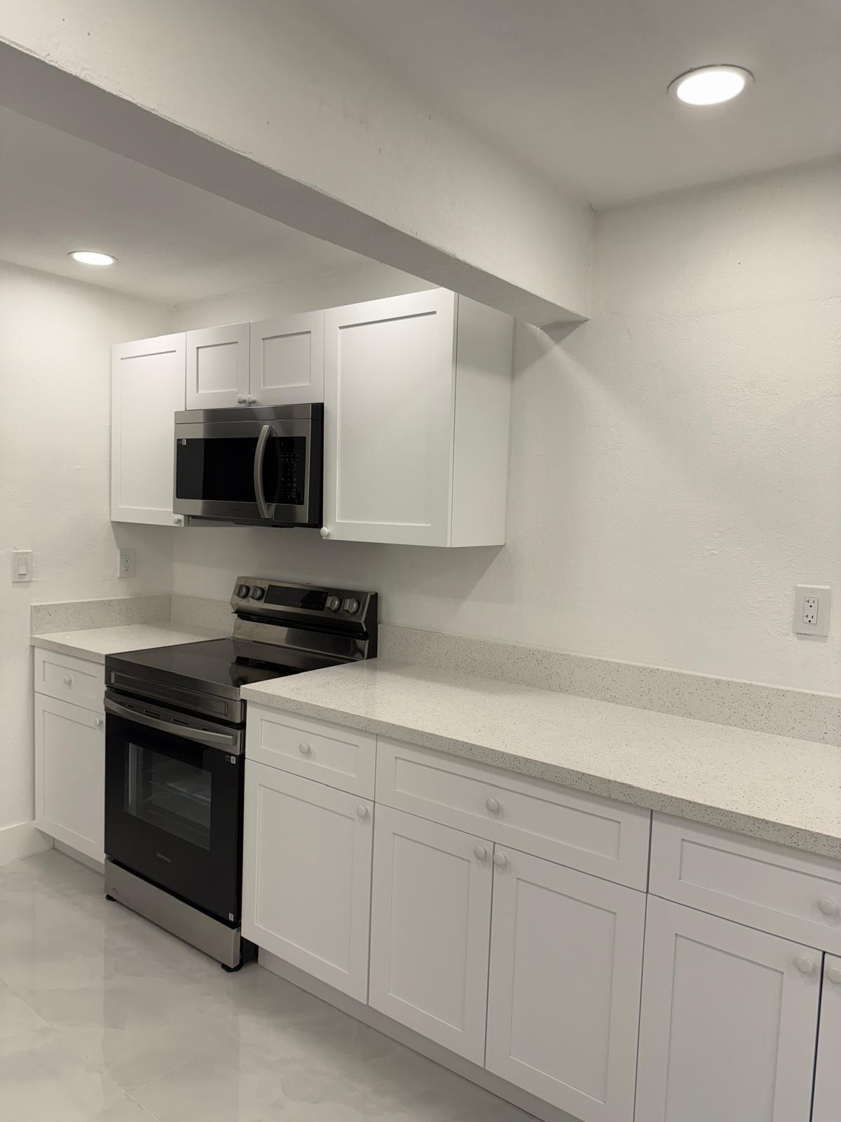 4400 SW 36TH Street — Photo 3