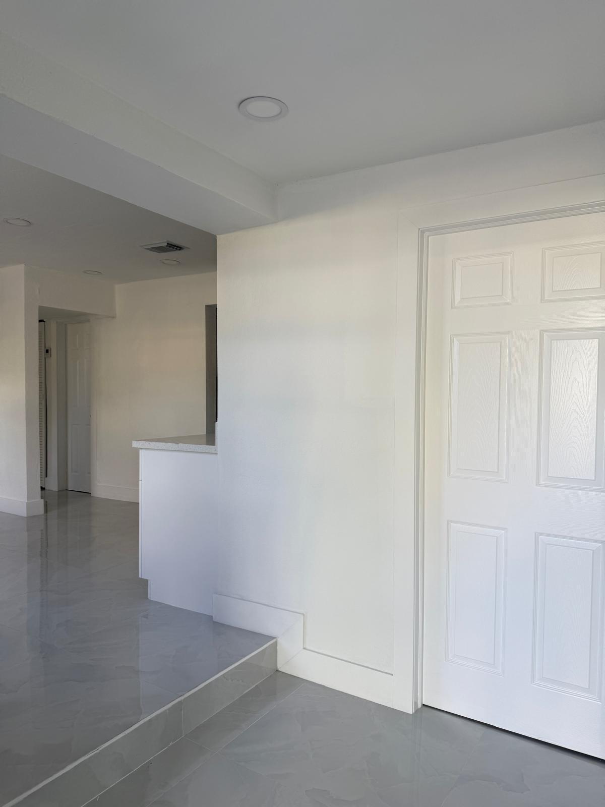 4400 SW 36TH Street — Photo 2