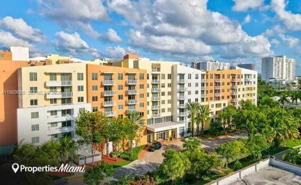 2775 NE 187th St # 512 View 1