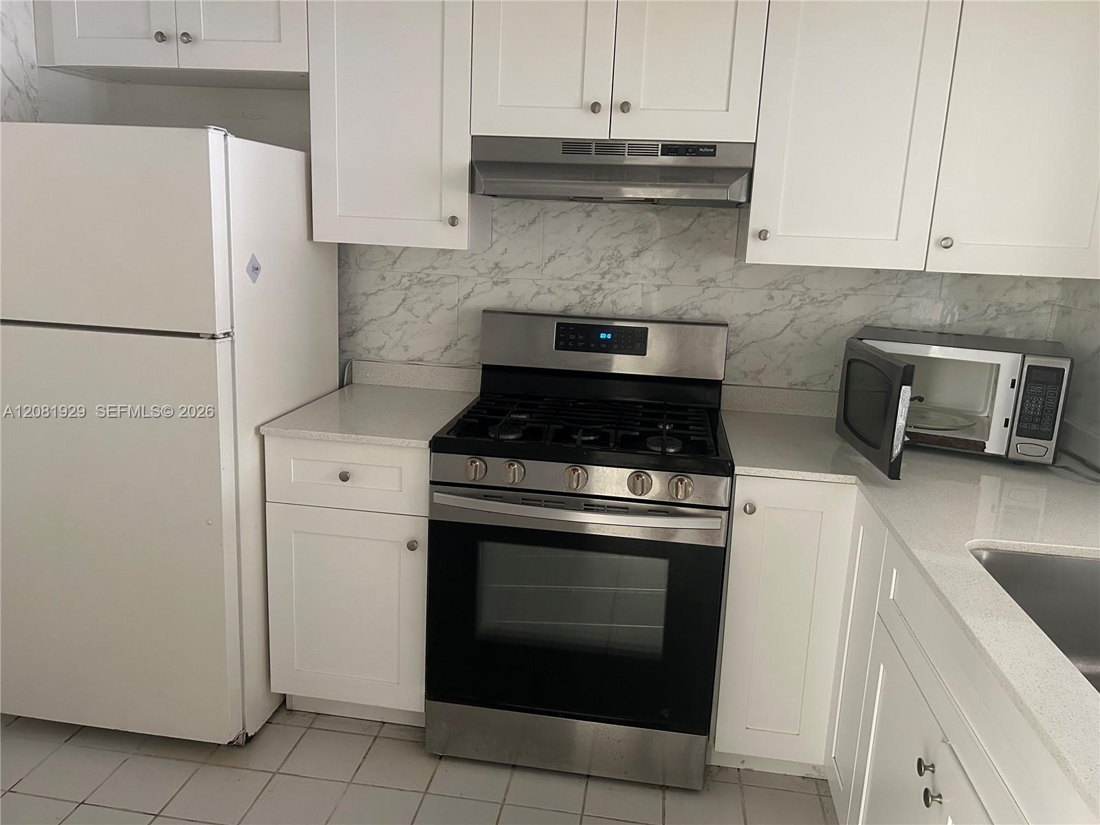 18111 NW 68th Ave # F106 — Photo 5