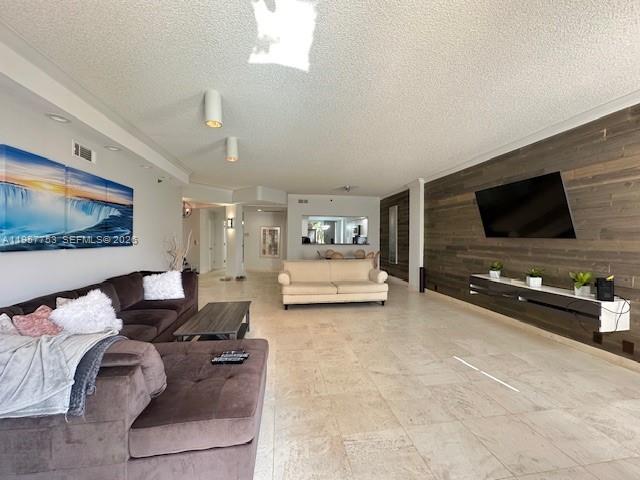 3900 Island Blvd # 303, Aventura FL 33160