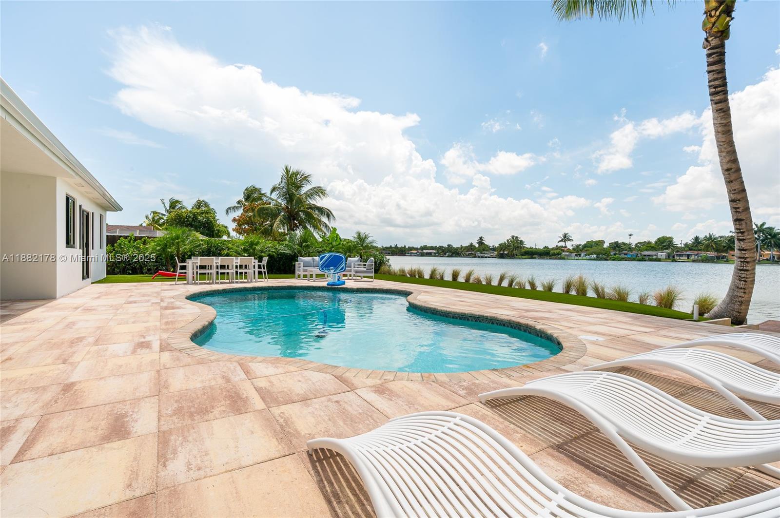 21230 NE 25th Ct, Miami FL 33180