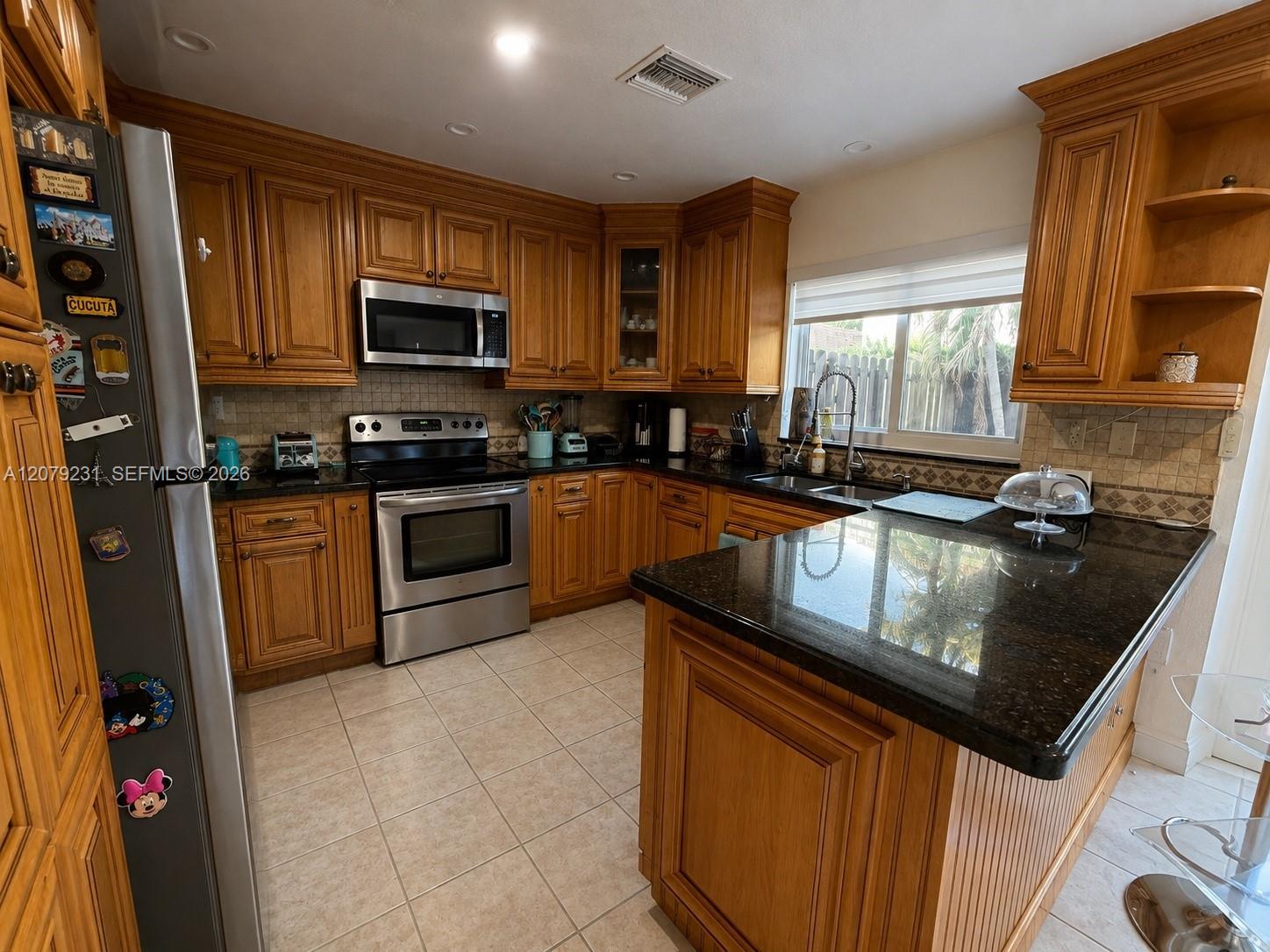 10002 SW 162nd Ct # 10002 — Photo 5