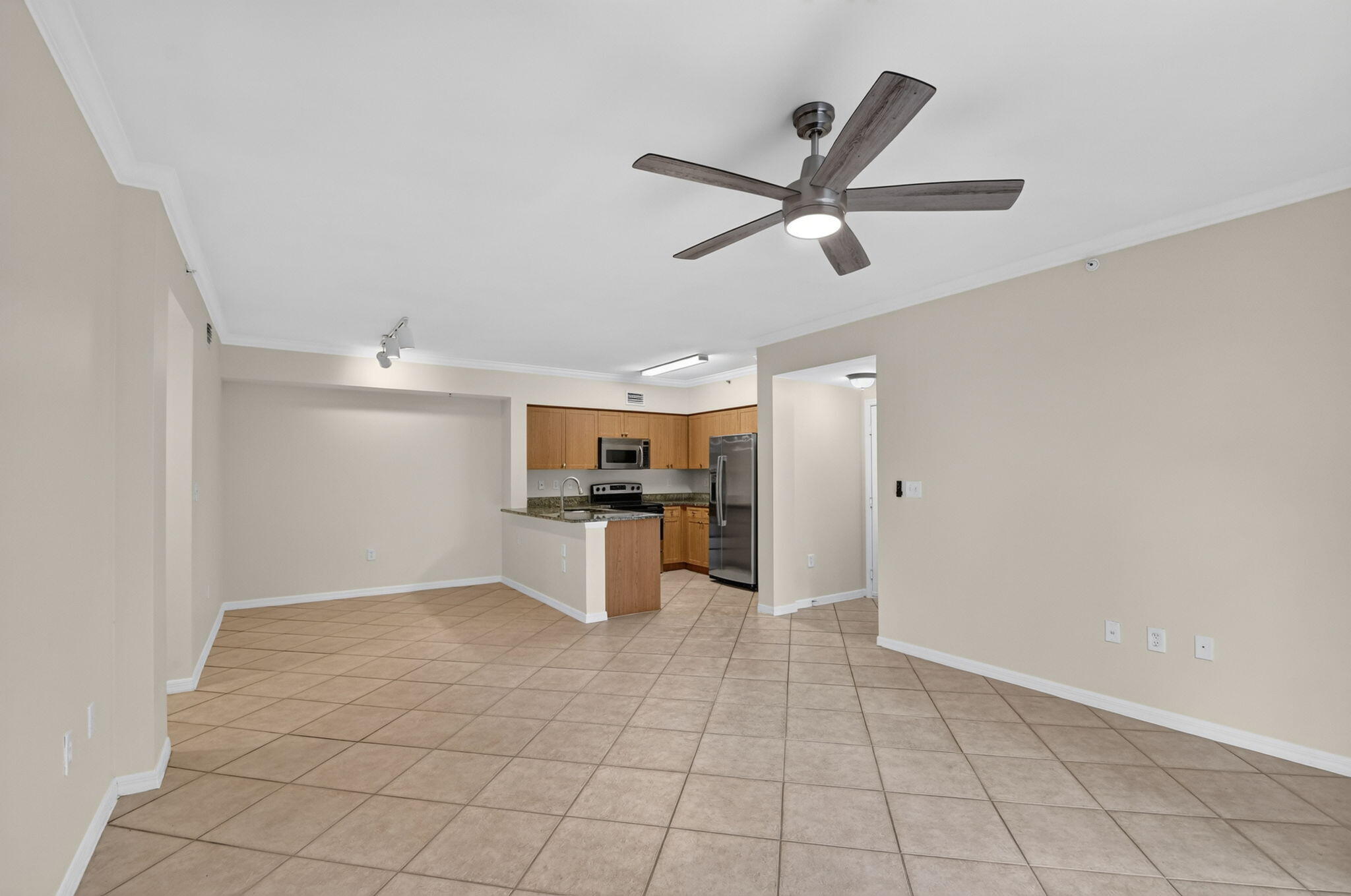 6370 EMERALD DUNES Drive # 203 — Photo 4