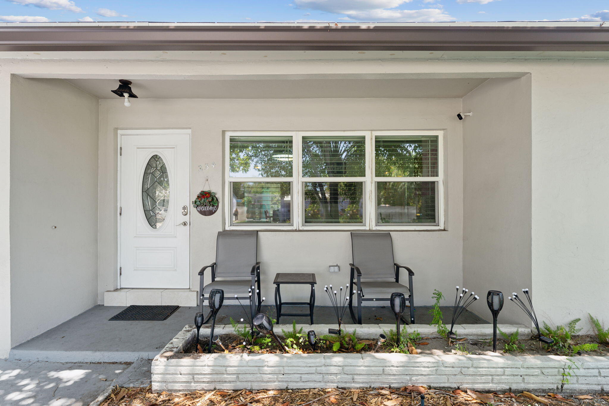 254 SW 8th Street — Photo 2