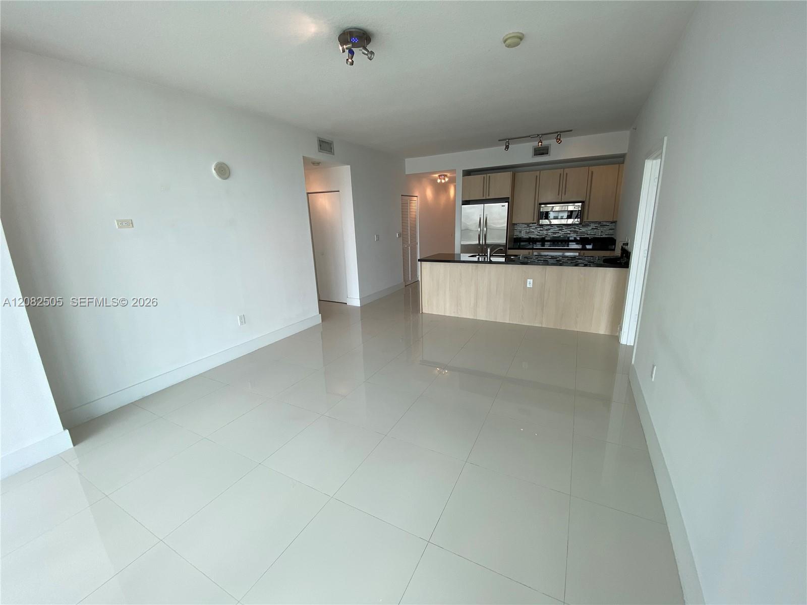 79 SW 12 ST # 3810-S — Photo 3
