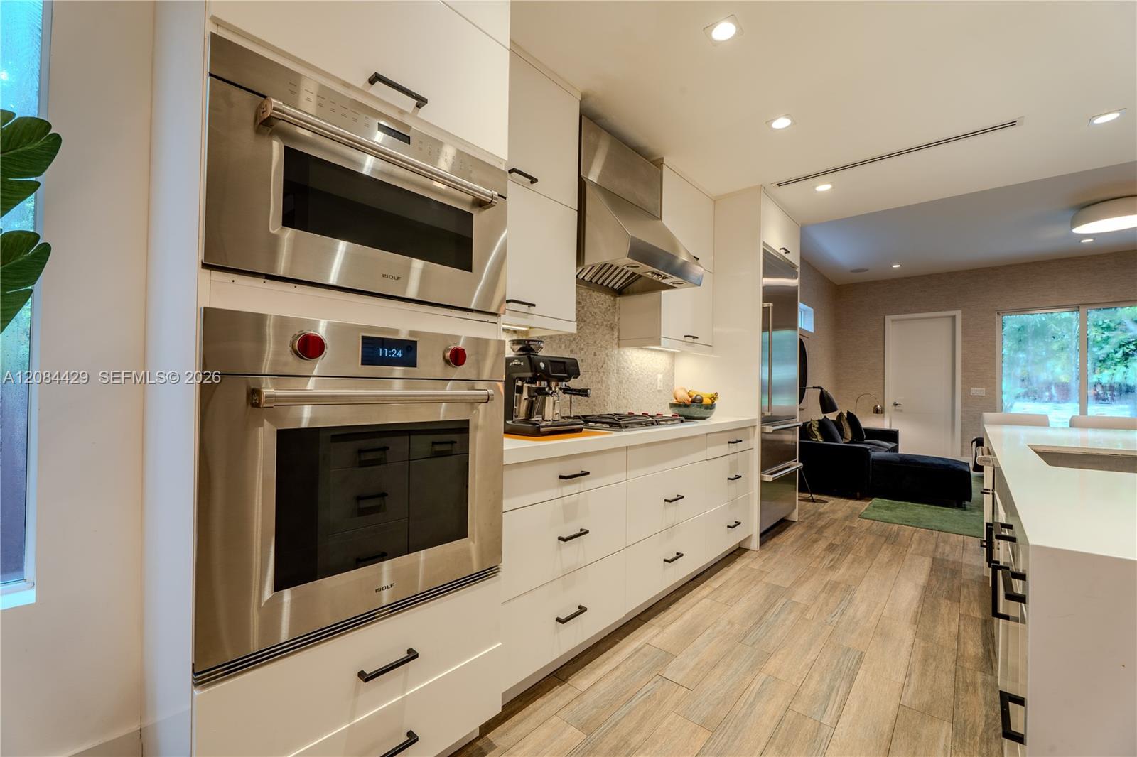 3167 Gifford Ln # 3167 — Photo 4