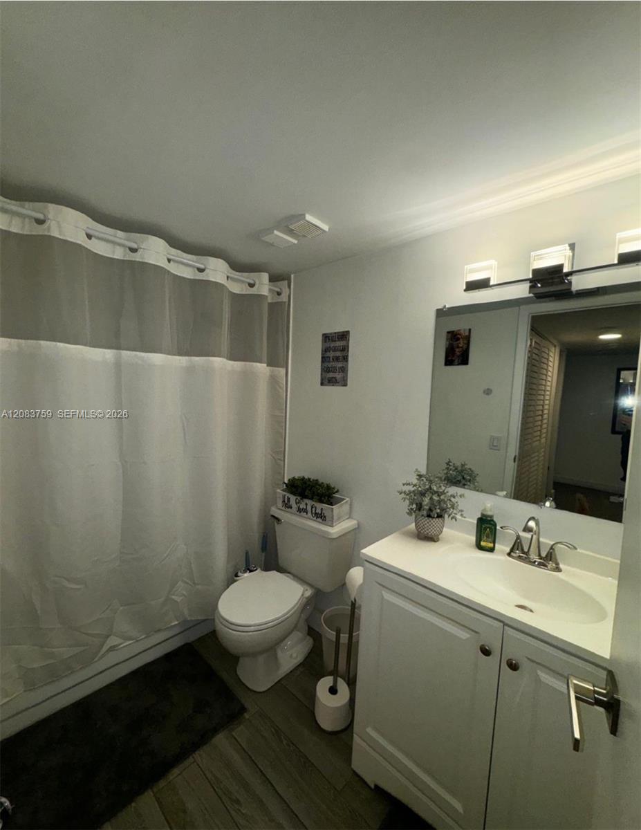 9652 W Mcnab Rd # 104 — Photo 4