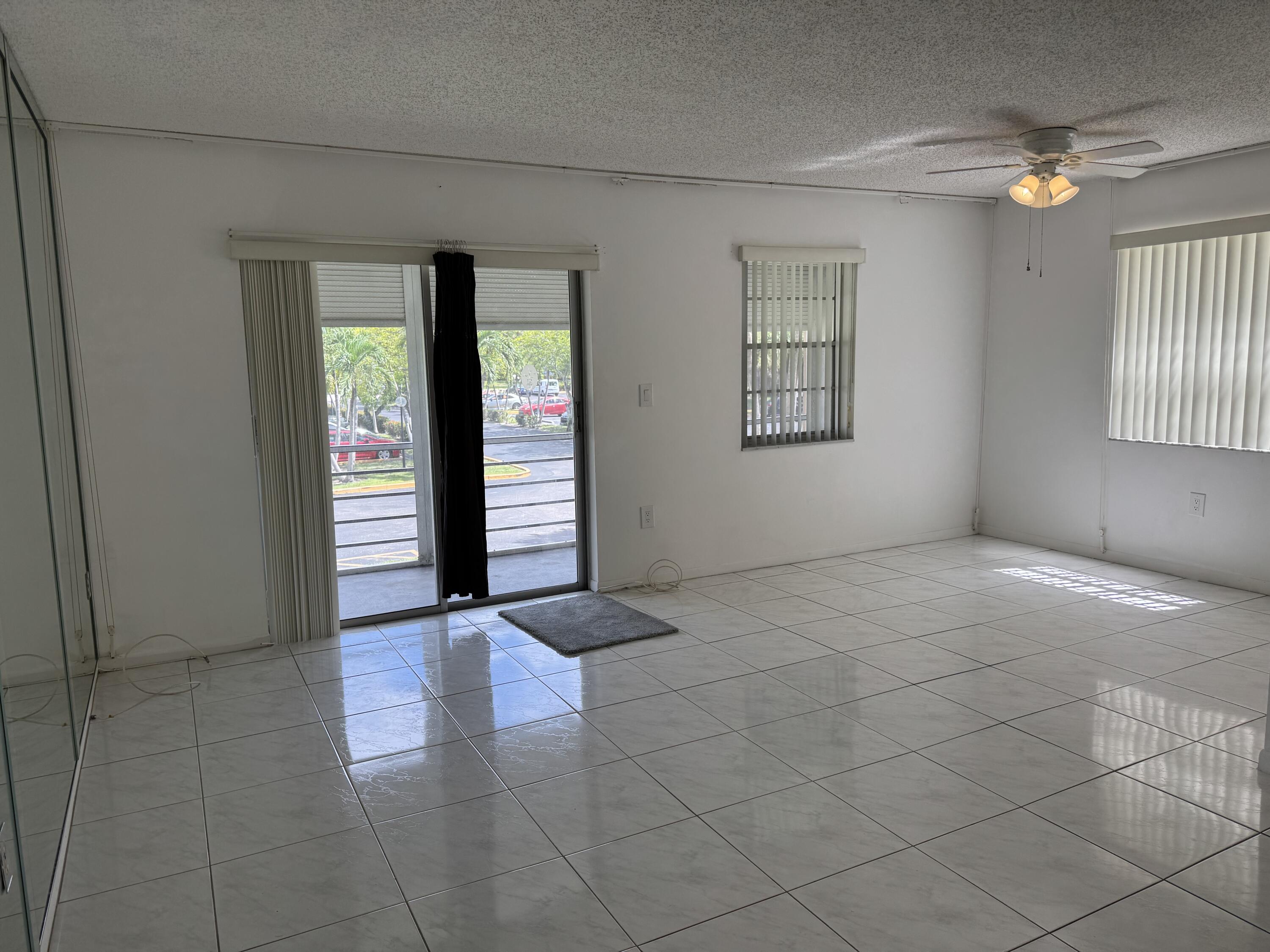 4990 E Sabal Palm Boulevard — Photo 5