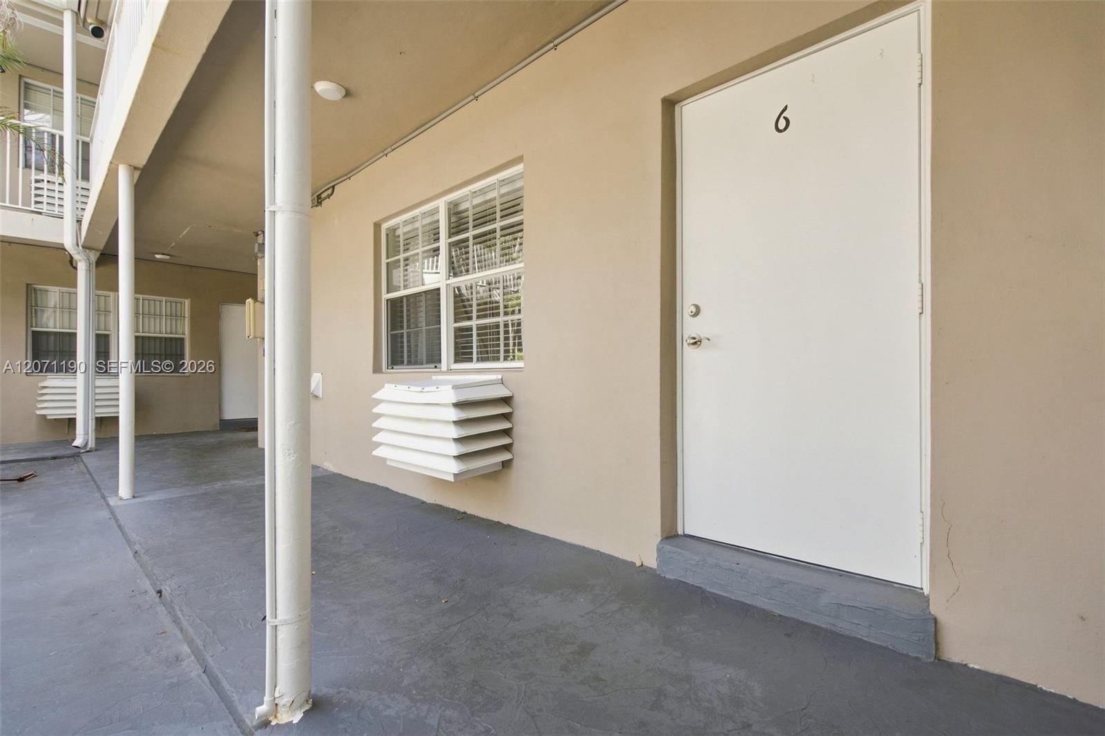 6511 Santona St # C6 — Photo 3
