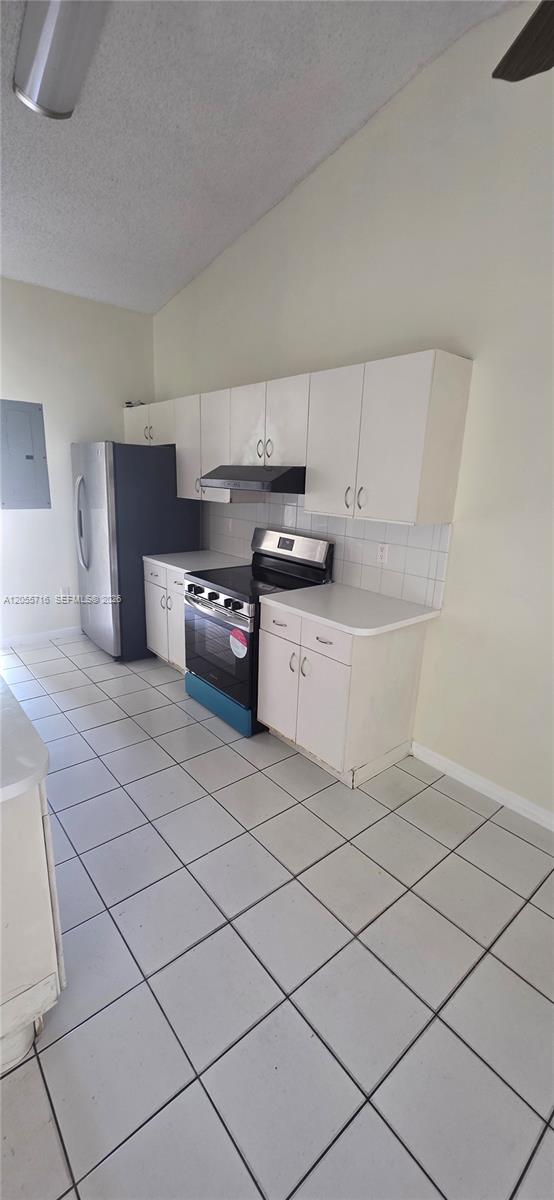 21210 NE 9th Pl # 4 — Photo 4