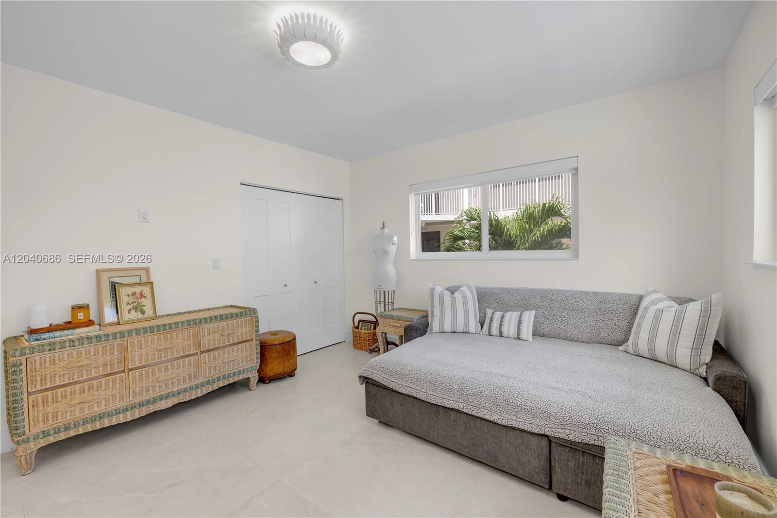 462 Golden Isles Dr # 211 View 10