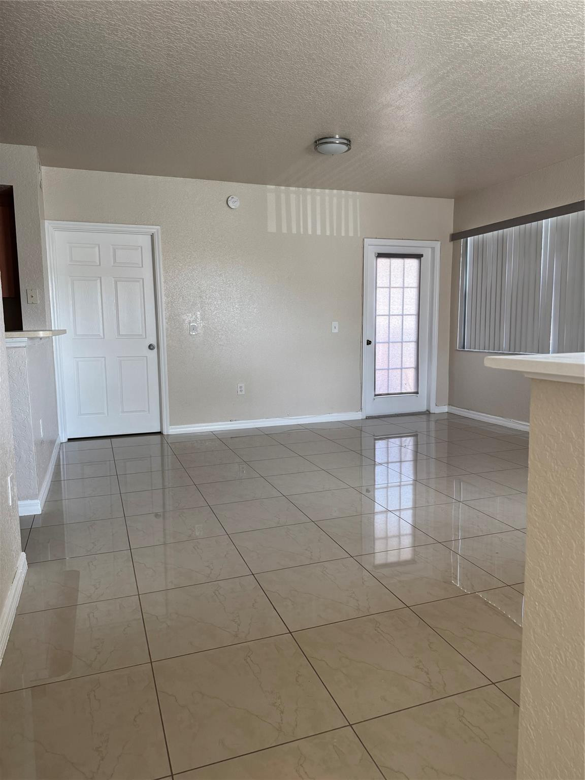 605 BELMONT Lane # 605 — Photo 5