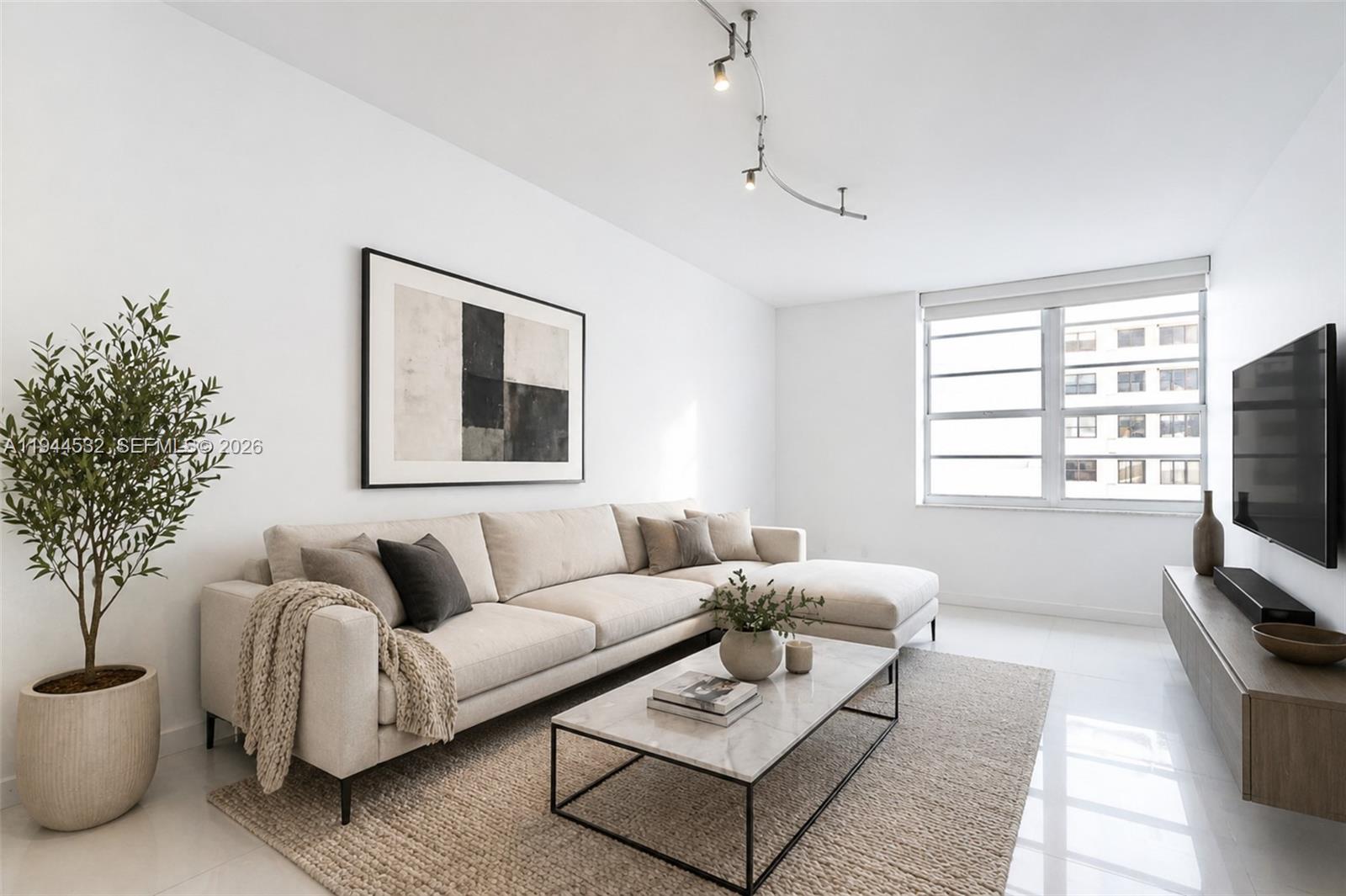 100 Lincoln Rd # 501, Miami Beach FL 33139