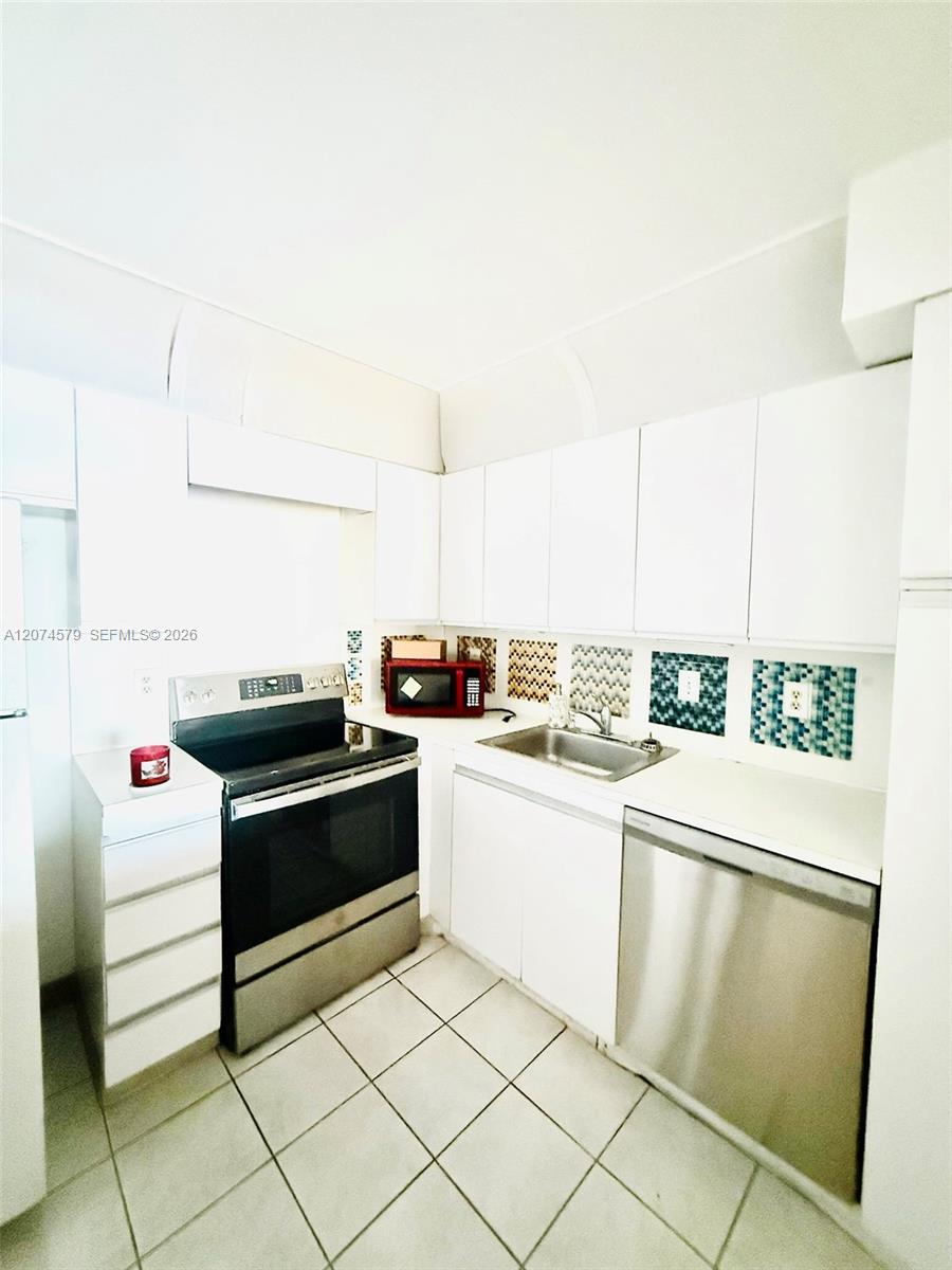 2401 S Ocean Dr # 602 — Photo 5