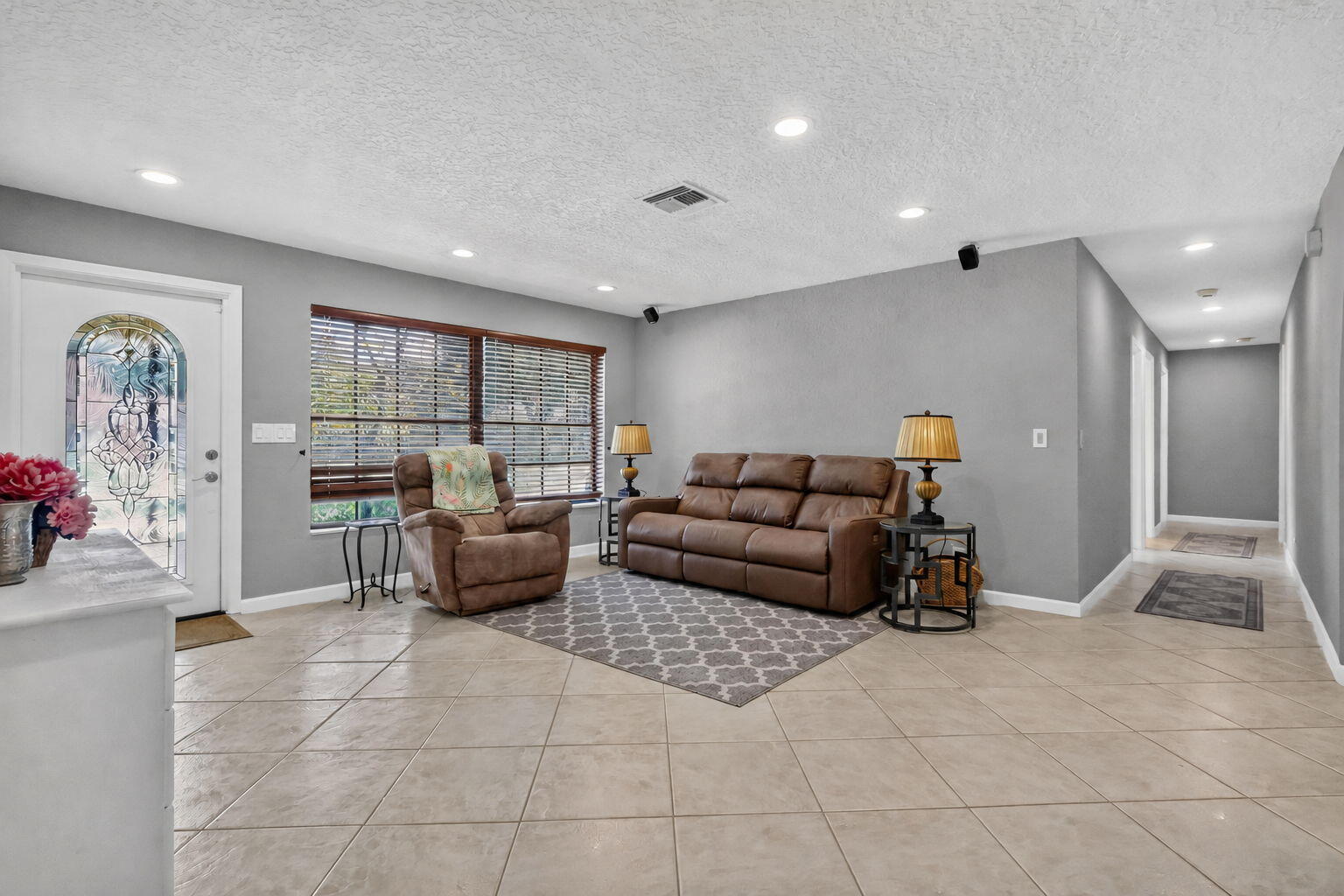 4746 CANAL Drive — Photo 4