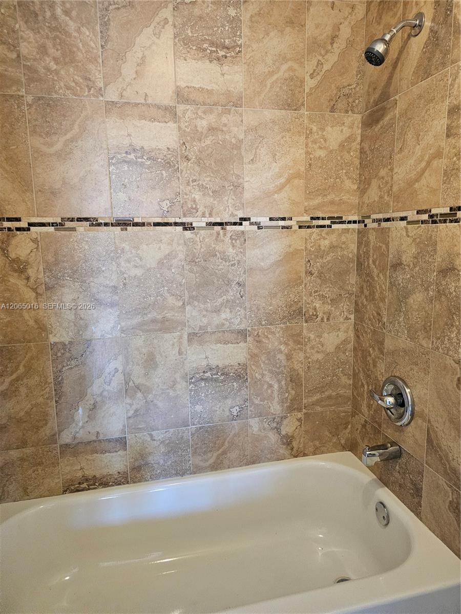 6535 W 27th Ct # 48 — Photo 2