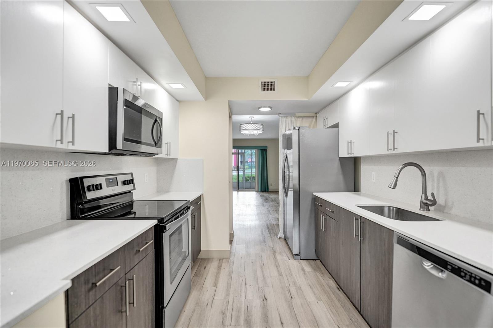 12750 SW 4th Ct # 111J, Pembroke Pines FL 33027