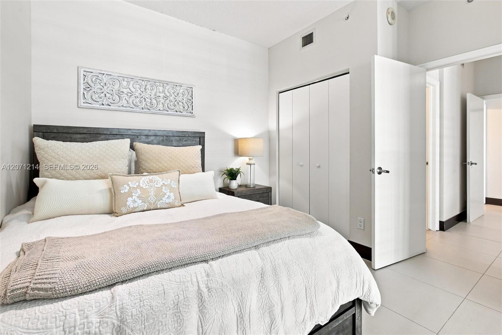 60 SW 13th St # 4602 View 14