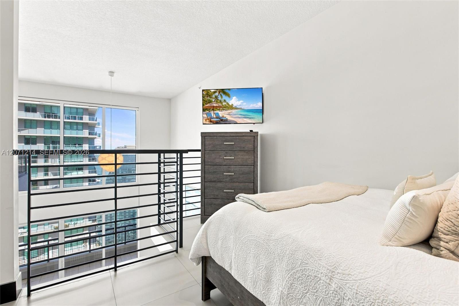 60 SW 13th St # 4602 View 15