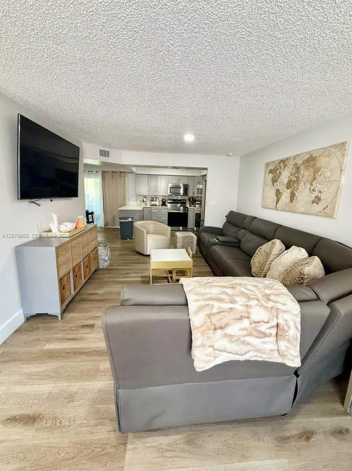 3316 Quail Close # 21, Pompano Beach FL 33064