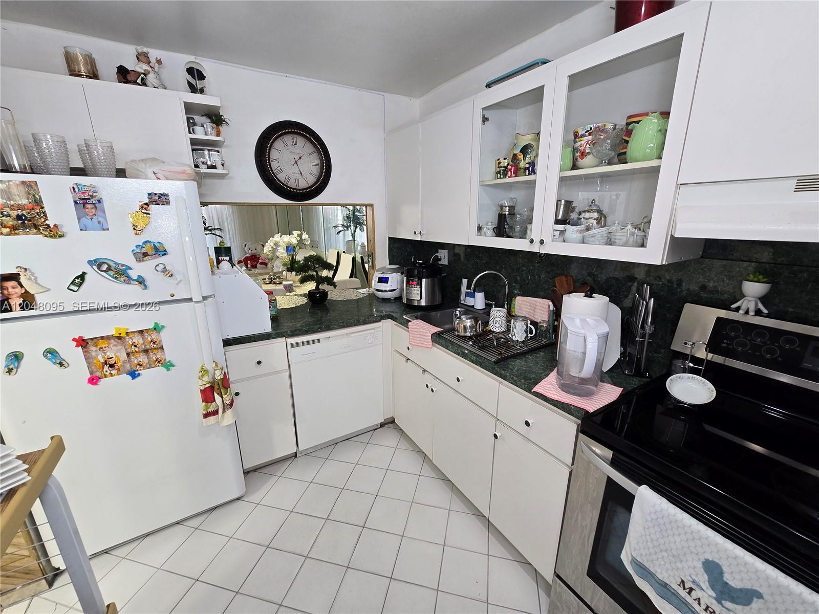 1555 W 44th Pl # 235 — Photo 5