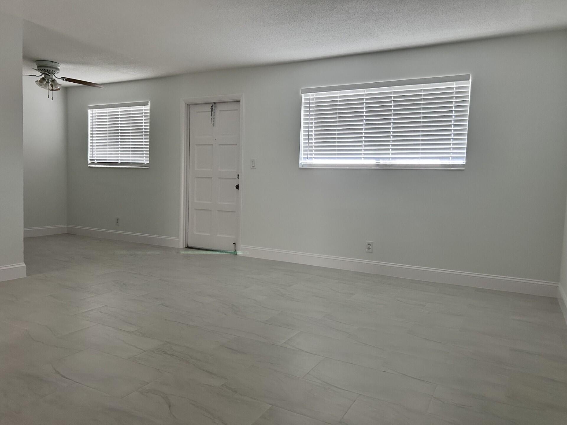 402 Lake Shore Drive # 103, Lake Park FL 33403